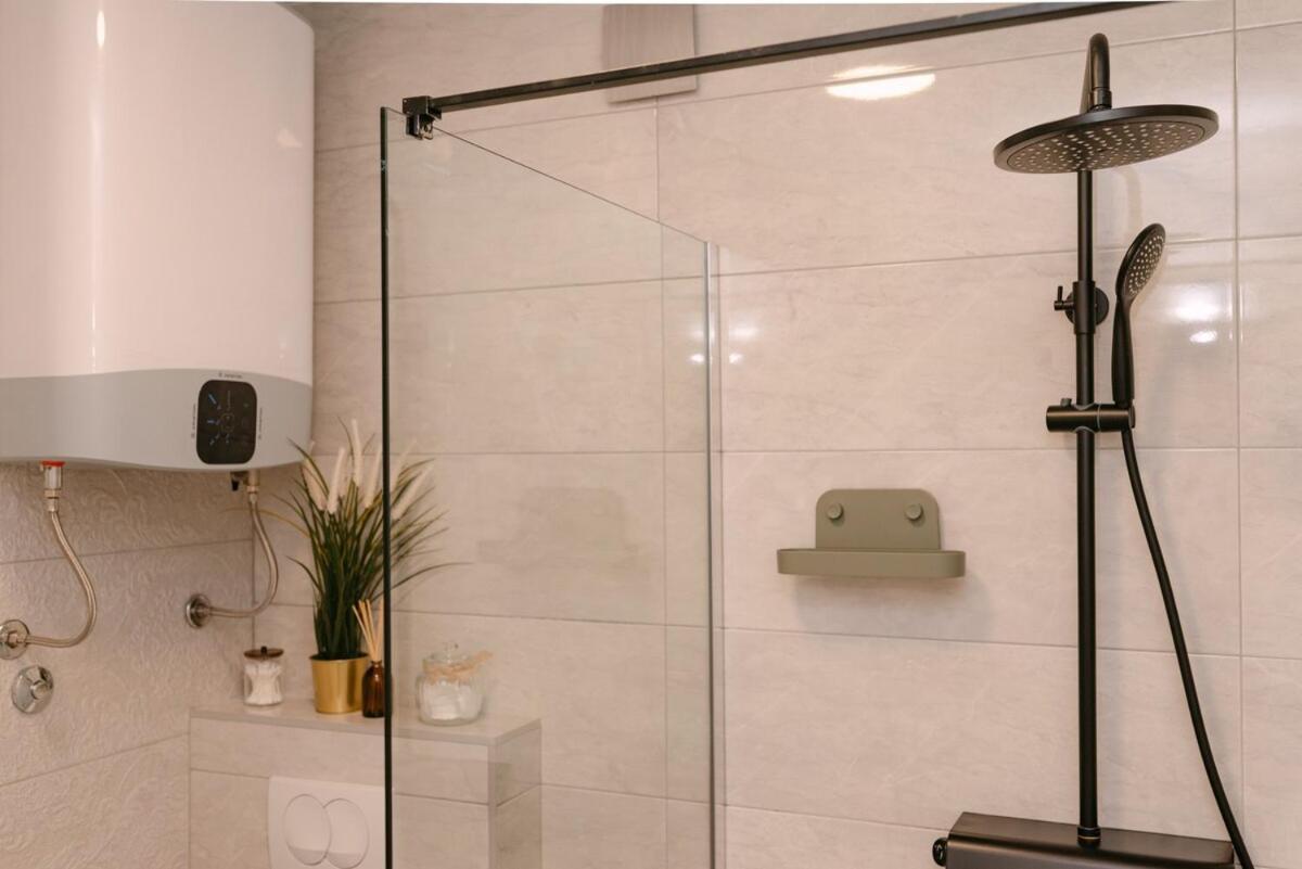 2Nd Hvar Home Apartments Hvar Town Luaran gambar